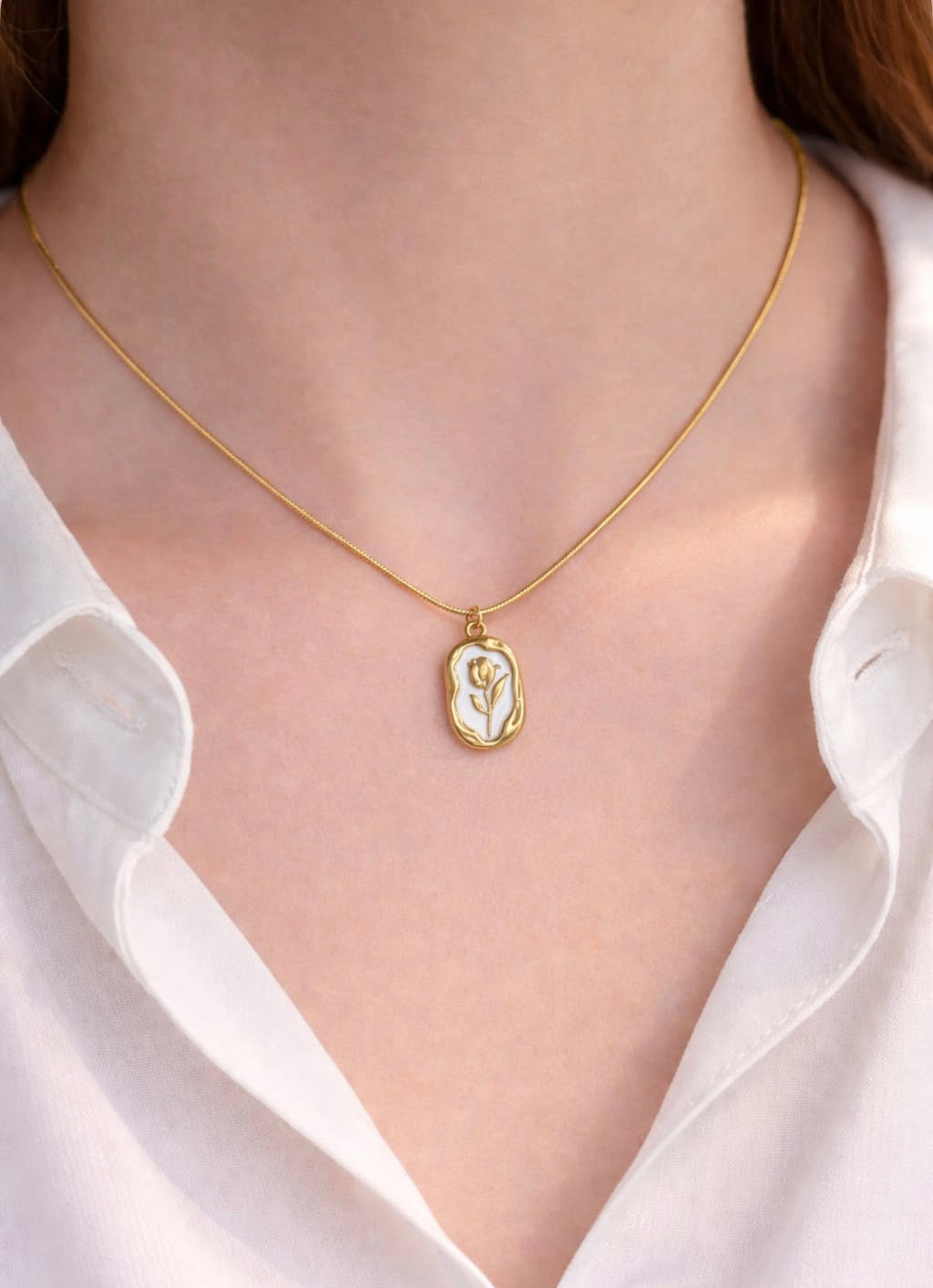 Minimal Floral Pendant