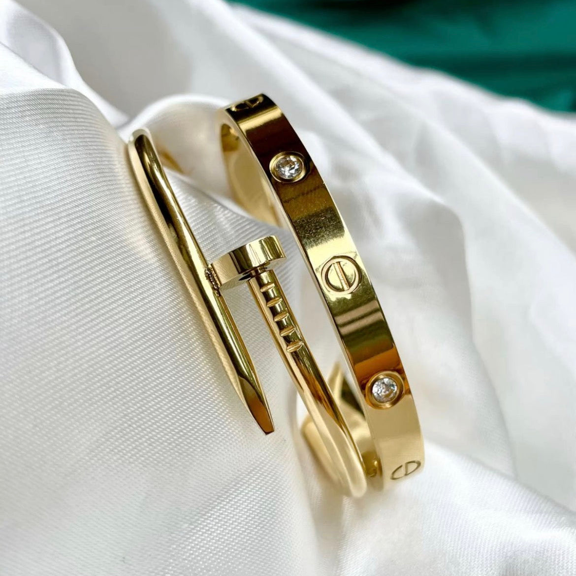 Luxury Gold Plated Nail & Crystal Bracelet Set