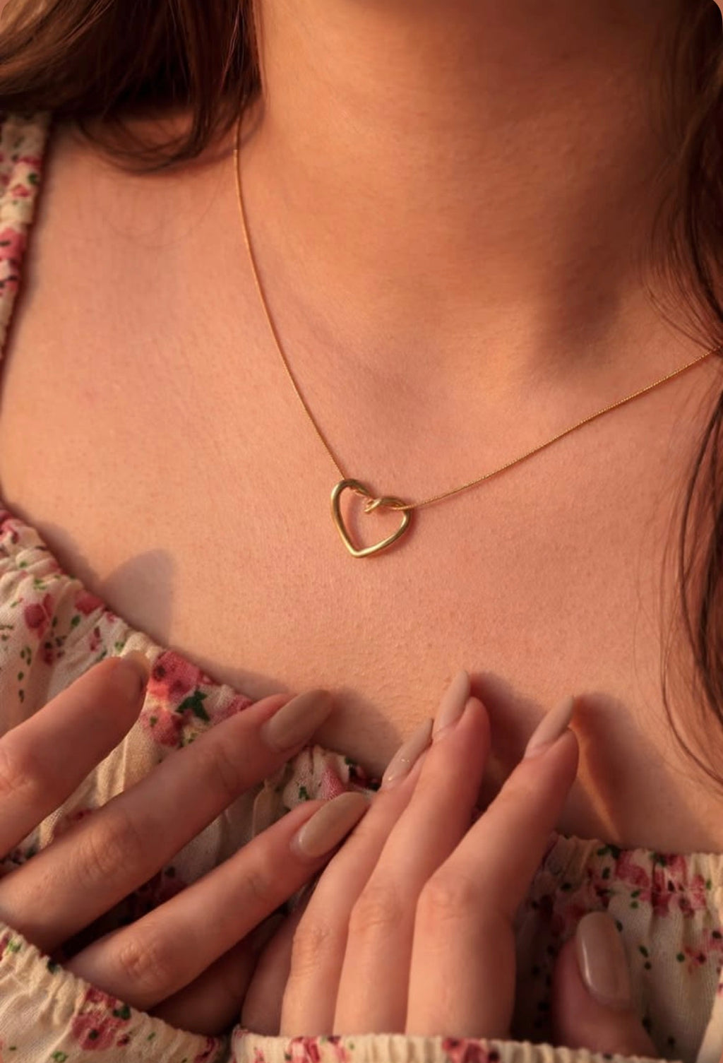 Golden Heart Pendant Necklace