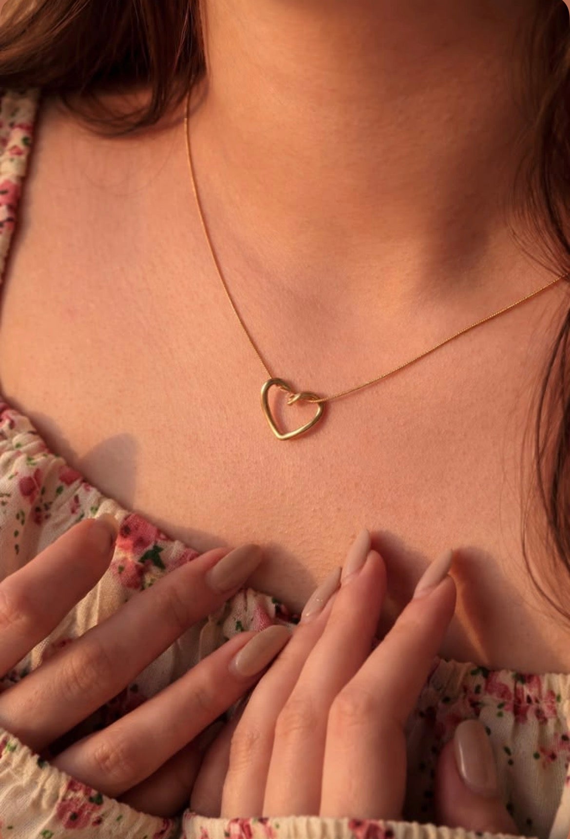 Golden Heart Pendant Necklace