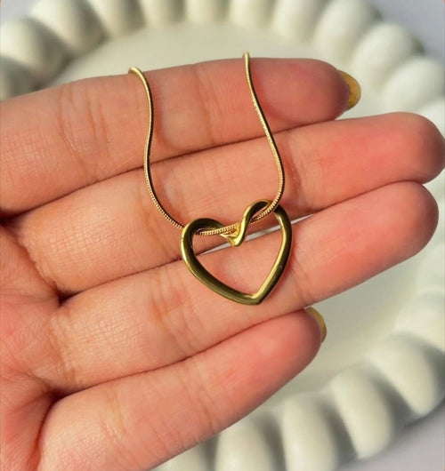 Golden Heart Pendant Necklace