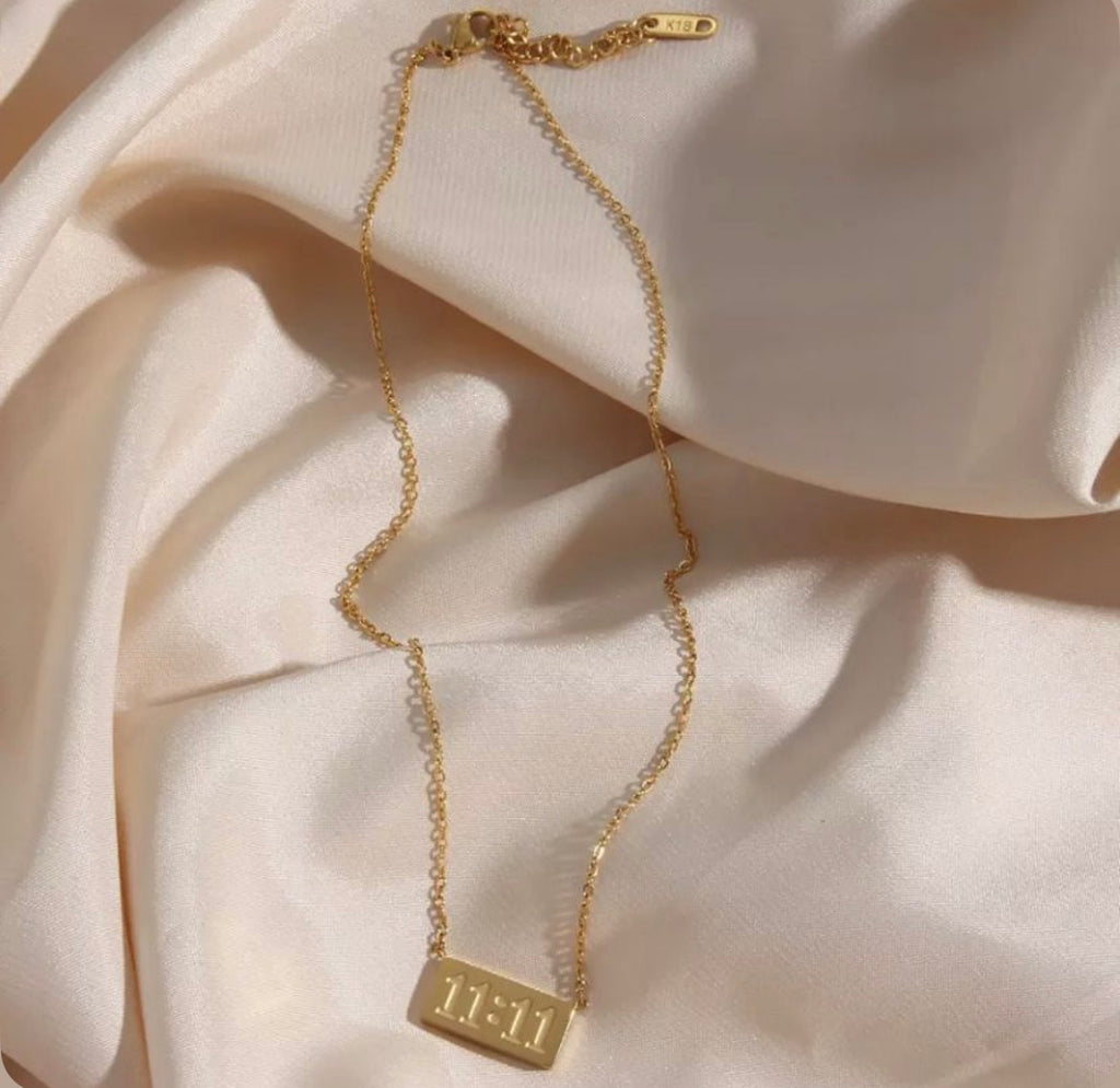 11:11 Manifestation Gold Pendant Necklace for Women Minimalist Jewellery