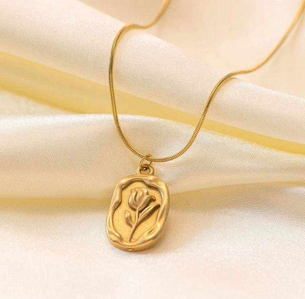 Golden Bloom Pendant Necklace