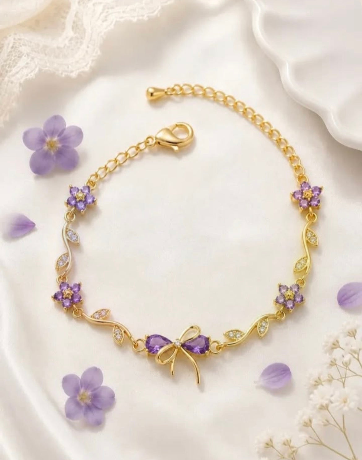 Lavender bow charm tulip braclet